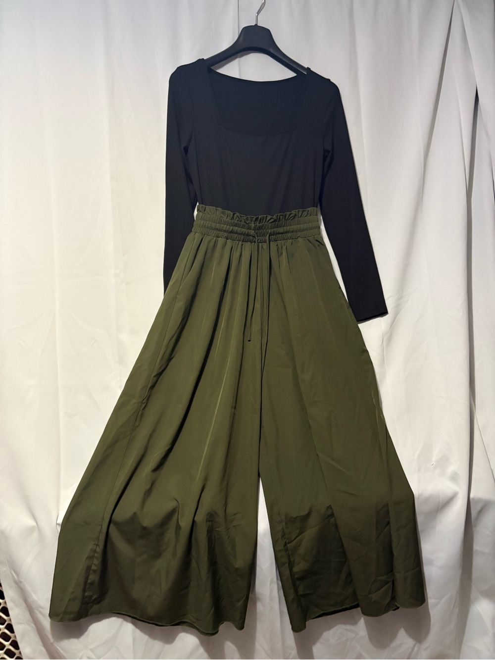 High-Waist Olive Green Wide-Leg Women's Pants with attached top - Picture 6 of 10